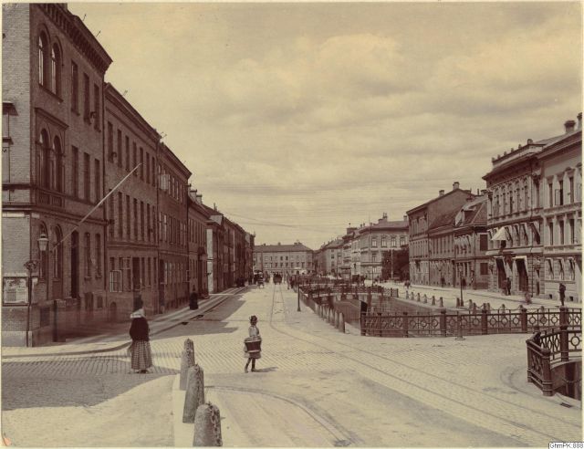 Bland kanaler, byggnader och bränder